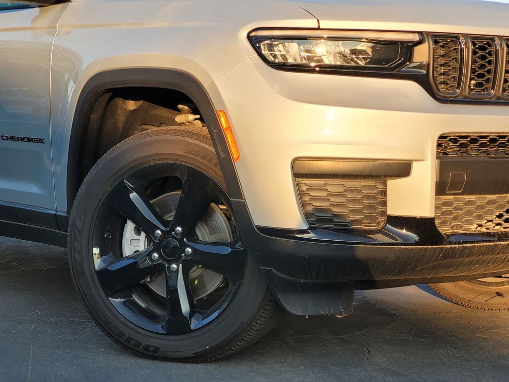2025 Jeep Grand Cherokee L Altitude - Photo 9