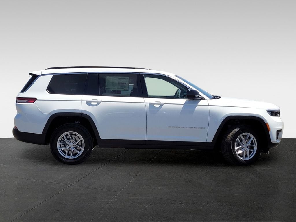 New 2026 Jeep Grand Cherokee L LAREDO X 4X4 Sport Utility