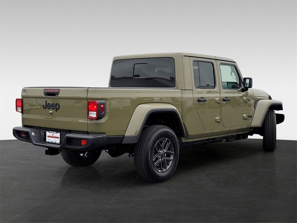 New 2026 Jeep Gladiator SPORT S 4X4 Pickup