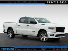 2026 Ram 1500 EXPRESS CREW CAB 4X4 5'7 BOX Pickup