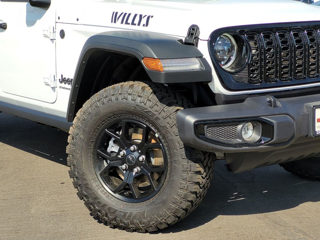 2025 Jeep Wrangler 4-Door Willys - Photo 9