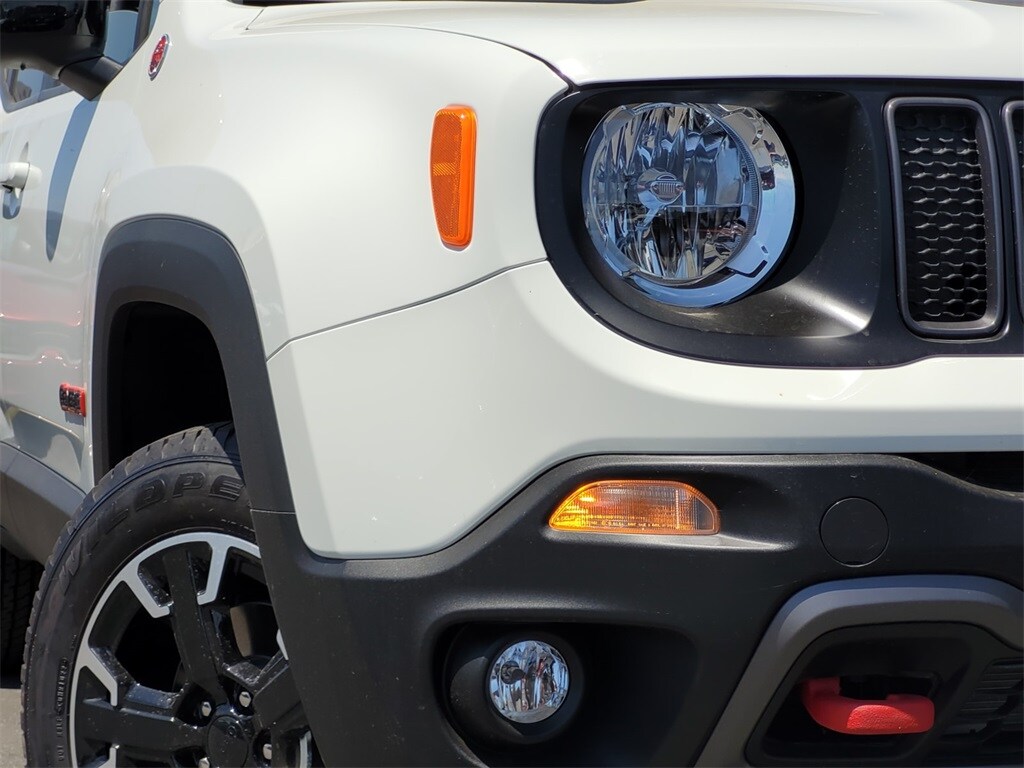 2023 Jeep Renegade Trailhawk photo 3