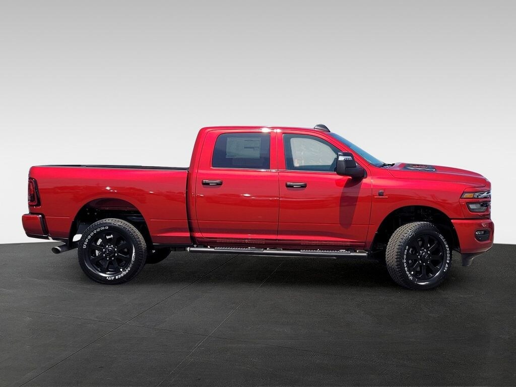 New 2026 Ram 2500 BLACK EXPRESS CREW CAB 4X4 6'4 BOX Pickup