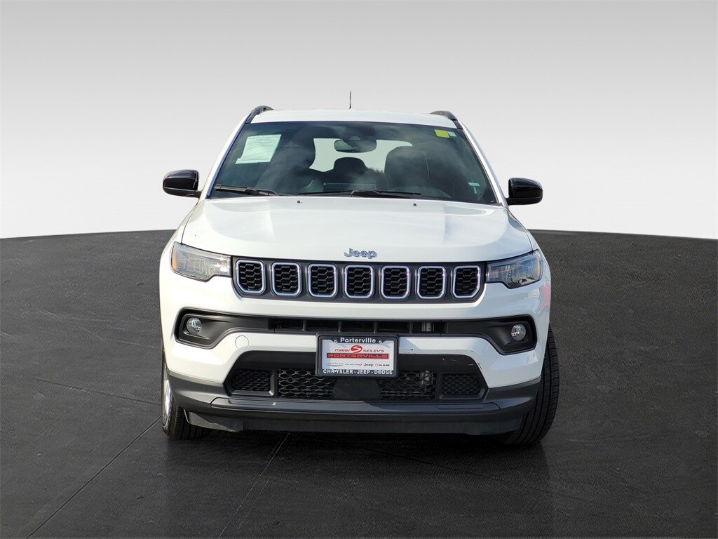 2024 Jeep Compass North Edition Latitude photo 2