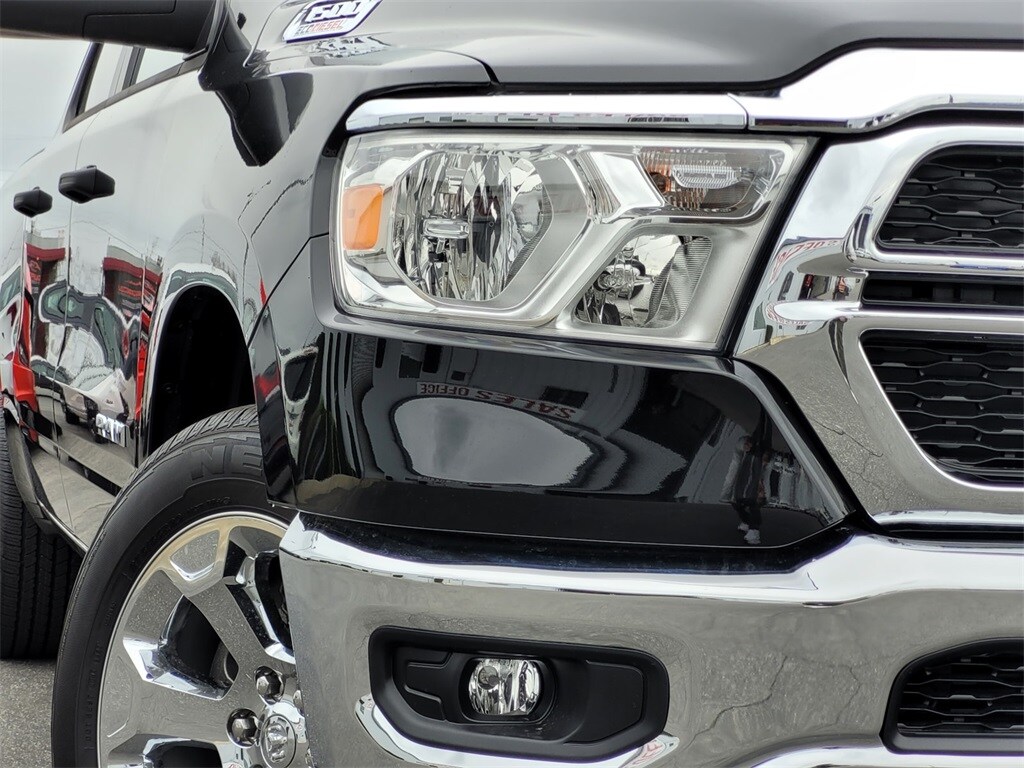 2023 Ram 1500 Big Horn photo 3