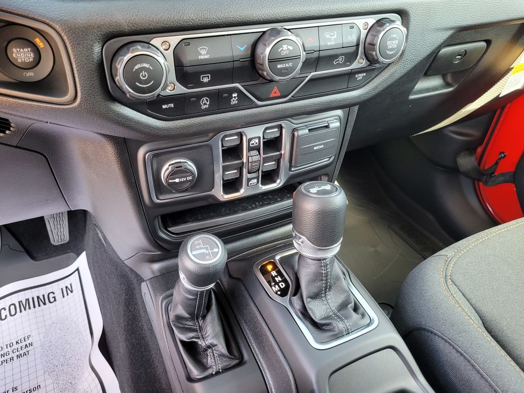 2025 Jeep Wrangler 4-Door Sport - Photo 16