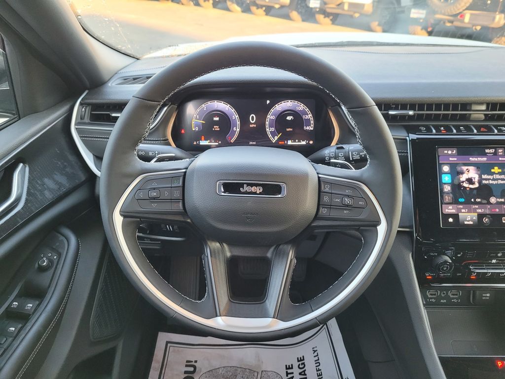 2025 Jeep Grand Cherokee L Altitude - Photo 14