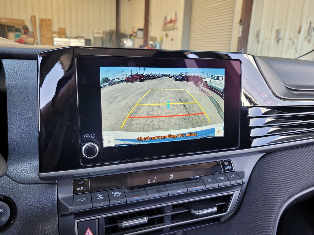 2025 Toyota Camry LE - Photo 17
