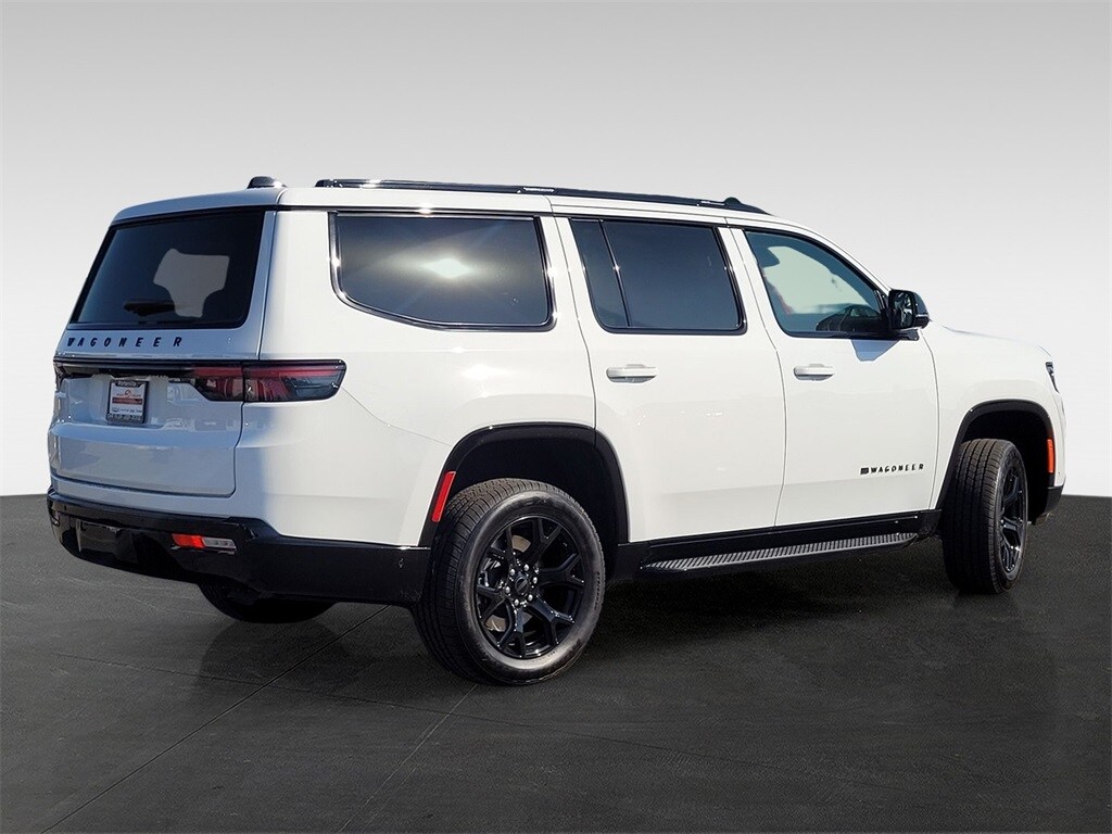 2025 Jeep Wagoneer Carbide Series II photo 4