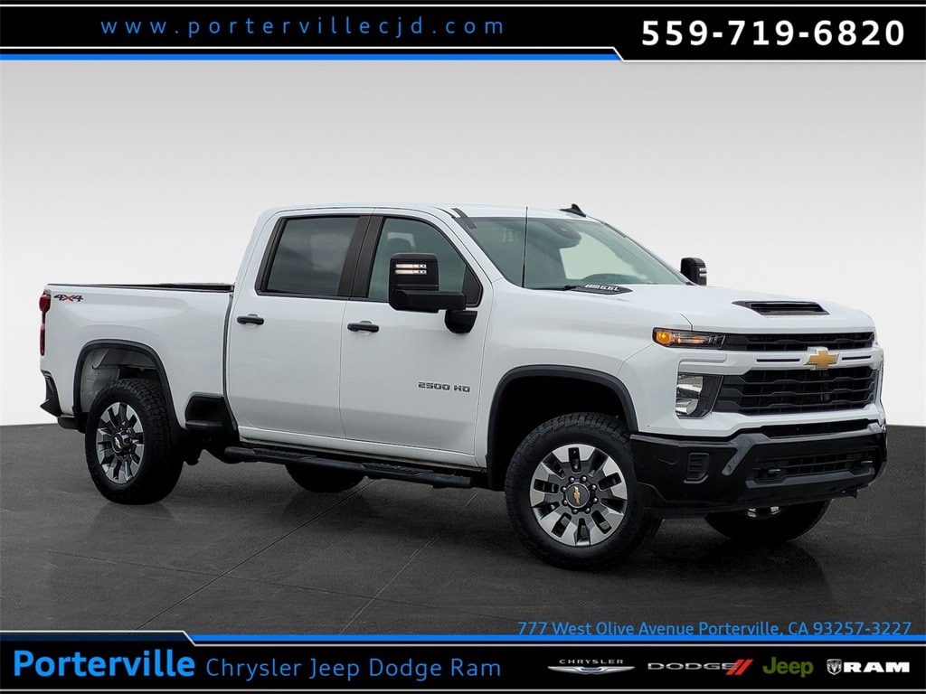2024 Chevrolet Silverado 2500HD Custom's photo