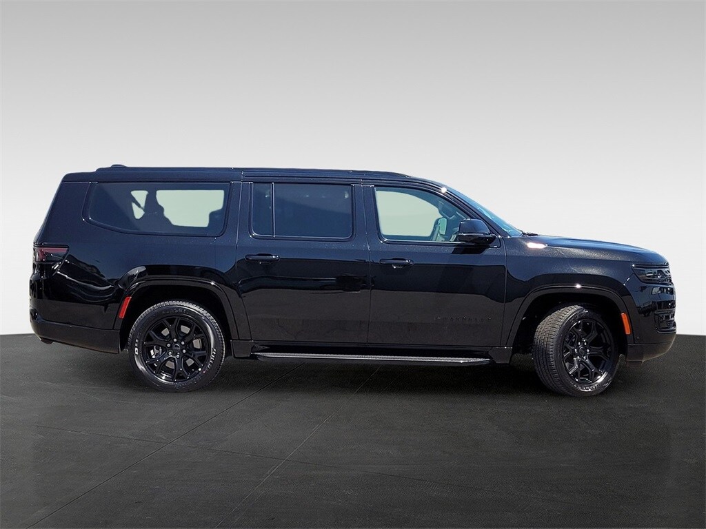 2025 Jeep Wagoneer L Series II photo 4