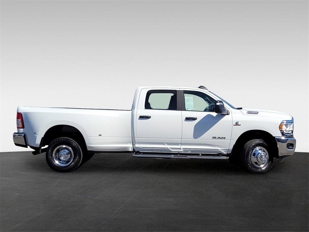 2024 Ram 3500 Big Horn photo 4