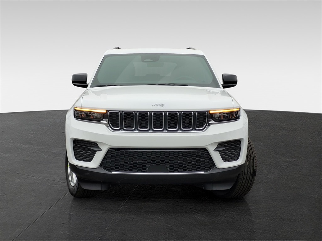 New 2025 Jeep Grand Cherokee LAREDO X 4X2 Sport Utility