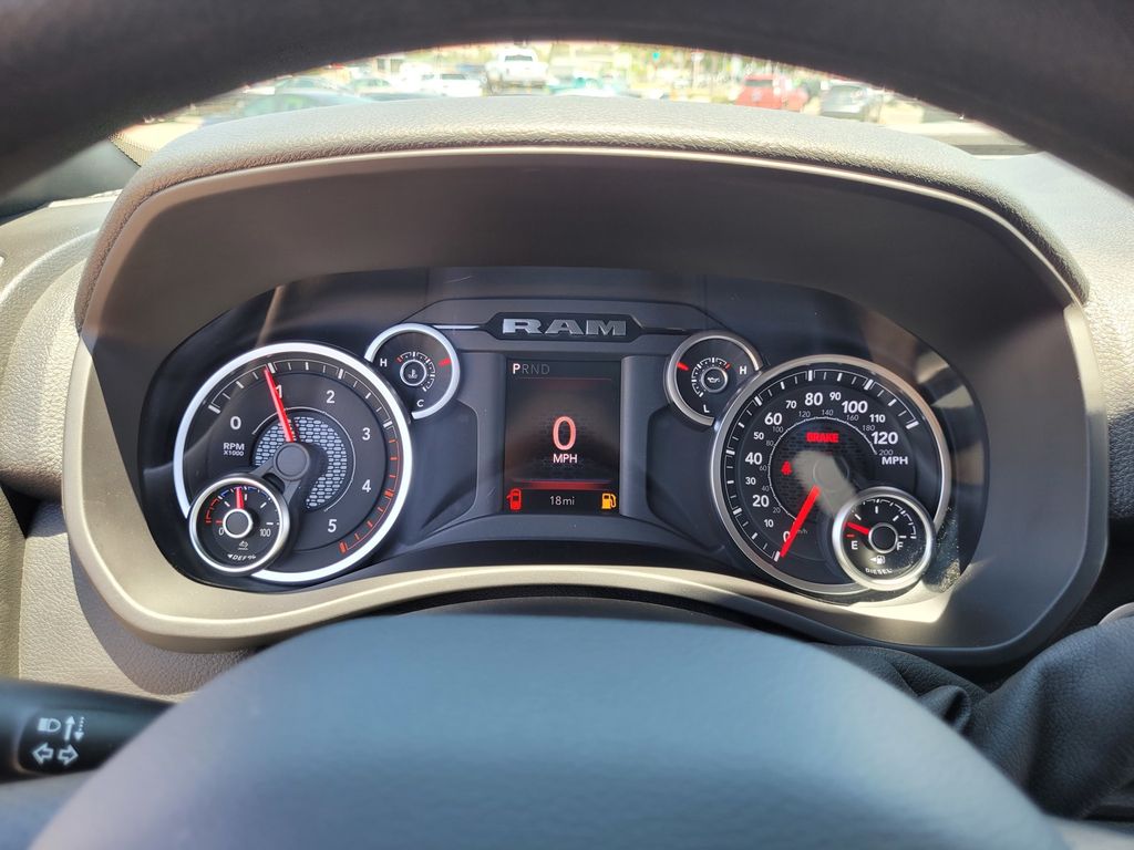 2025 RAM 2500 Tradesman - Photo 17