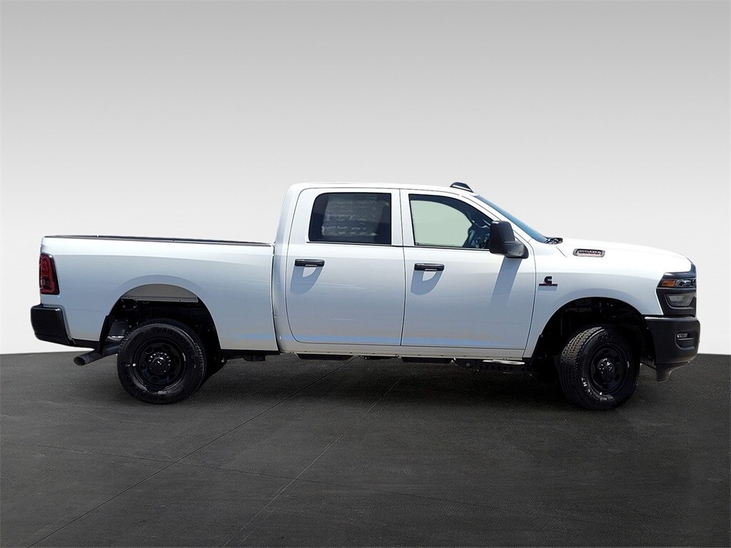 2025 Ram 2500 Tradesman photo 4