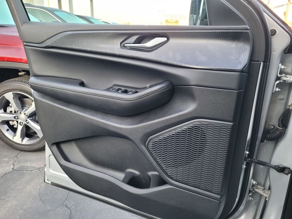 2025 Jeep Grand Cherokee L Altitude - Photo 18