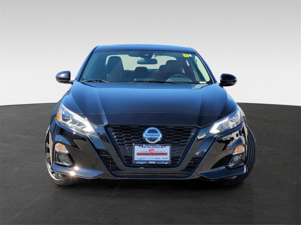 Used 2022 Nissan Altima SR with VIN 1N4BL4CW9NN300854 for sale in Porterville, CA