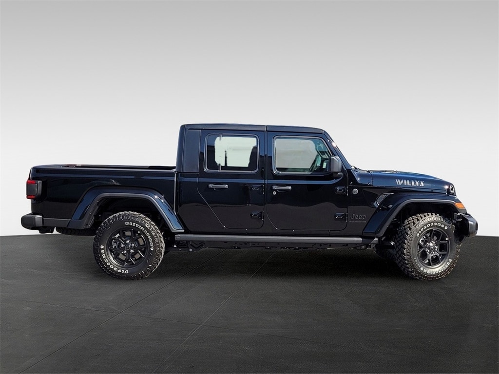 New 2025 Jeep Gladiator WILLYS 4X4 Pickup