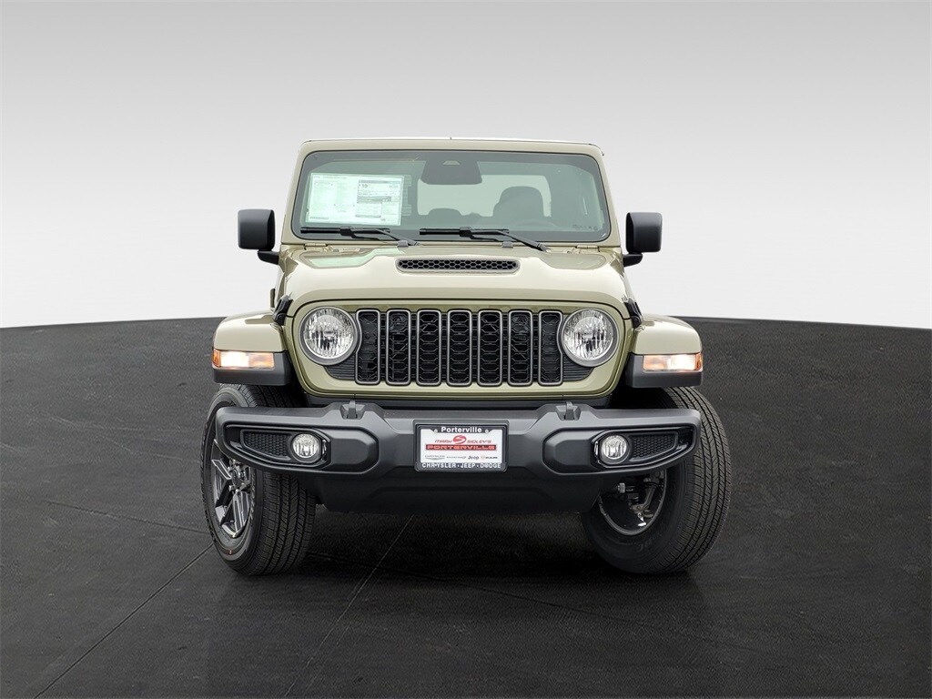 New 2026 Jeep Gladiator SPORT S 4X4 Pickup