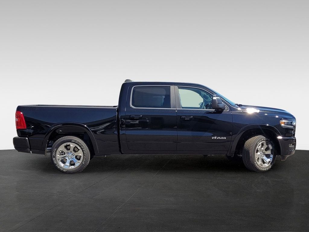 New 2026 Ram 1500 BIG HORN CREW CAB 4X2 6'4 BOX Pickup