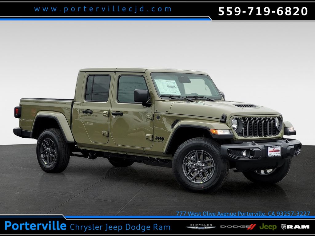 2026 Jeep Gladiator Sport S Auto's photo