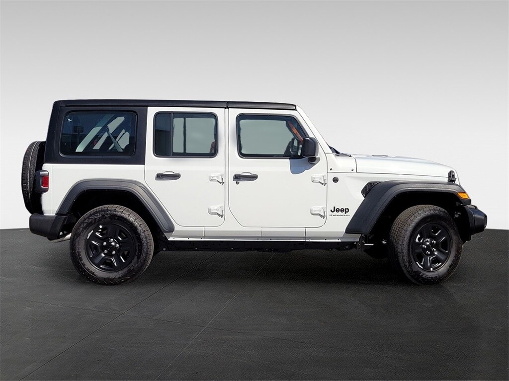 2025 Jeep Wrangler Sport photo 3