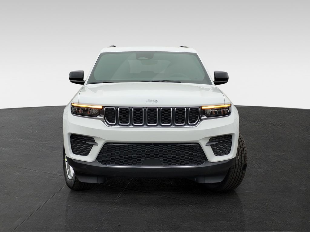 New 2025 Jeep Grand Cherokee LAREDO X 4X2 Sport Utility