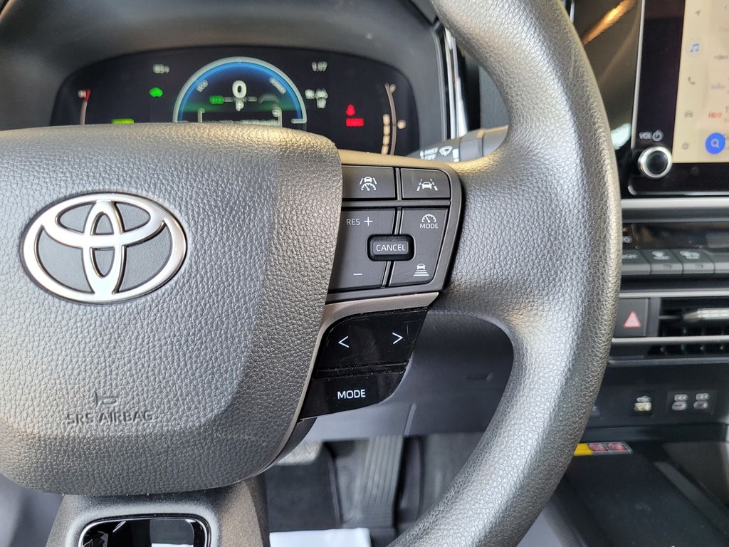 2025 Toyota Camry LE - Photo 23