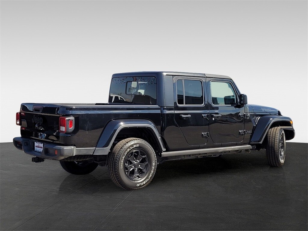 2023 Jeep Gladiator Willys photo 4