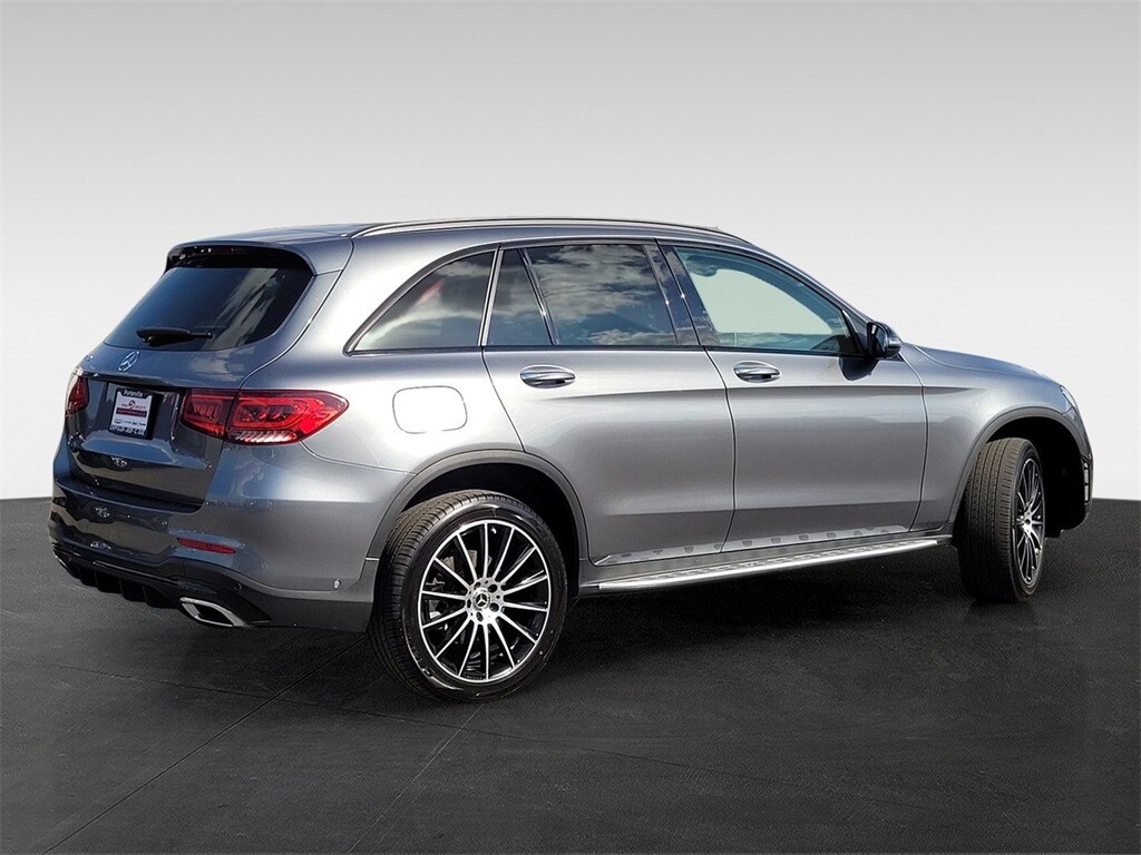 2021 Mercedes Benz GLC 300 photo 4