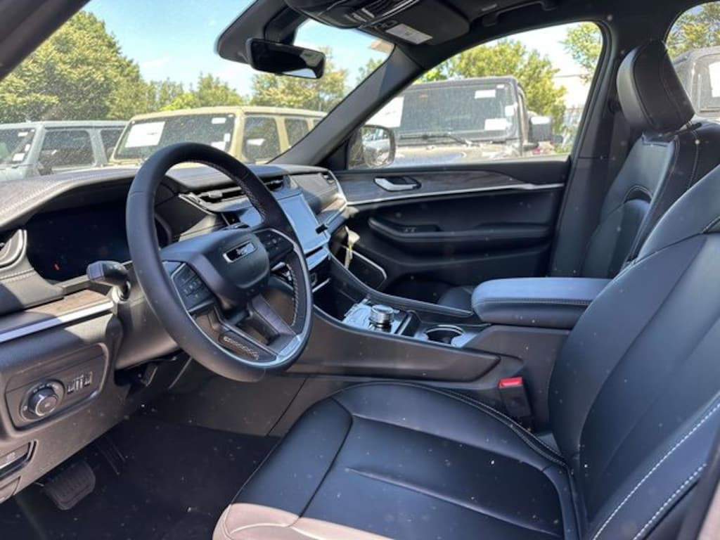 New 2026 Jeep Grand Cherokee L LIMITED RESERVE 4X4 Sport Utility