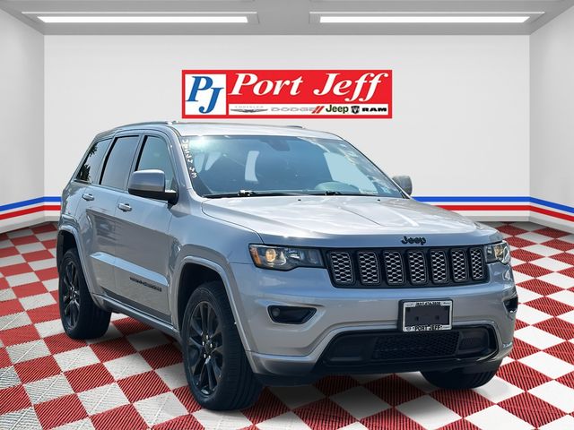 2021 Jeep Grand Cherokee Laredo X photo 3