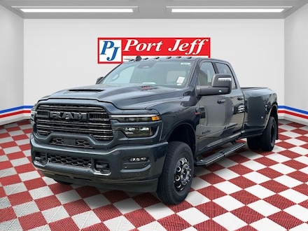 2026 Ram 3500 LARAMIE CREW CAB 4X4 8' BOX Pickup