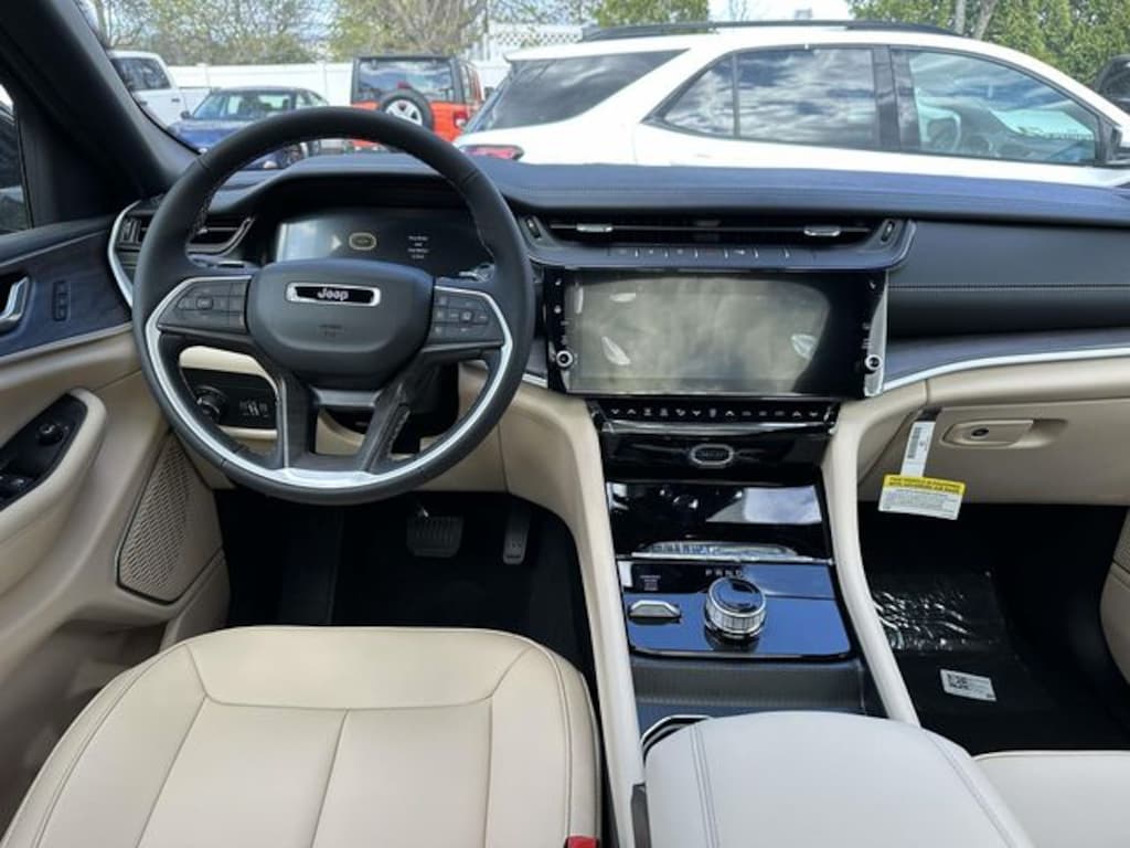 New 2026 Jeep Grand Cherokee LIMITED 4X4 Sport Utility