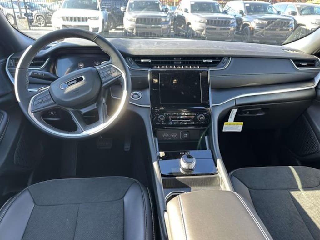 New 2025 Jeep Grand Cherokee ALTITUDE X 4X4 Sport Utility