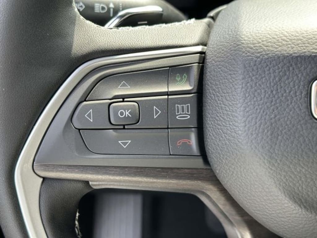 New 2026 Jeep Grand Cherokee L LAREDO ALTITUDE 4X4 Sport Utility