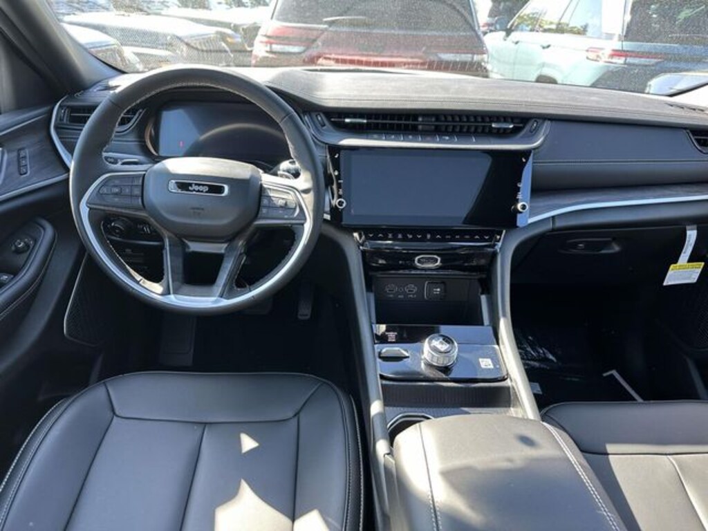 New 2026 Jeep Grand Cherokee L LIMITED 4X4 Sport Utility
