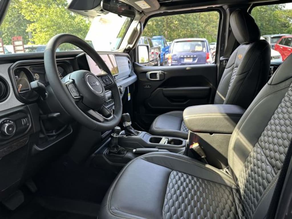 New 2026 Jeep Wrangler 4-DOOR SPORT S Sport Utility