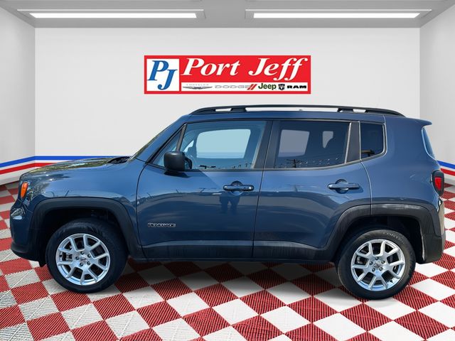 2022 Jeep Renegade Latitude photo 2