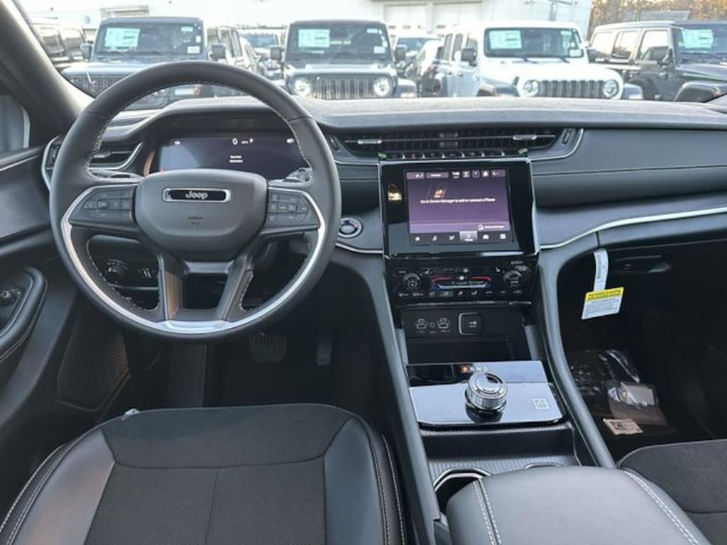 New 2025 Jeep Grand Cherokee ALTITUDE X 4X4 Sport Utility