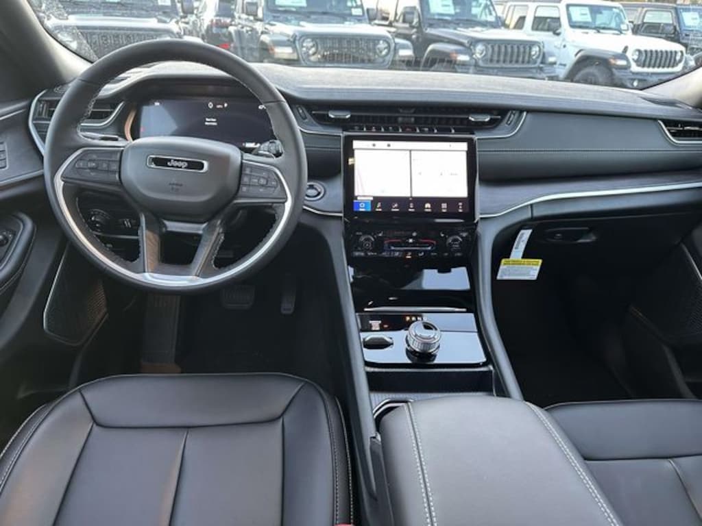 New 2025 Jeep Grand Cherokee LIMITED 4X4 Sport Utility