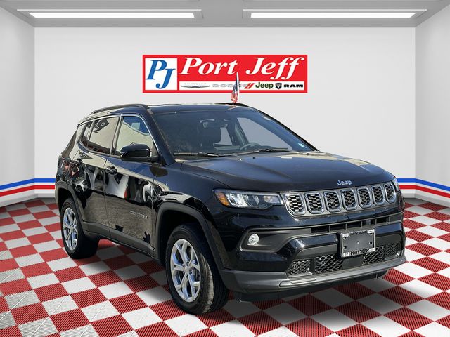 2024 Jeep Compass Latitude photo 3