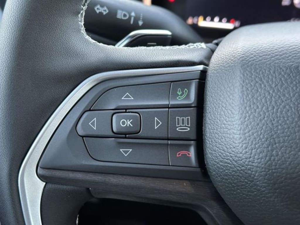 New 2025 Jeep Grand Cherokee LIMITED 4X4 Sport Utility