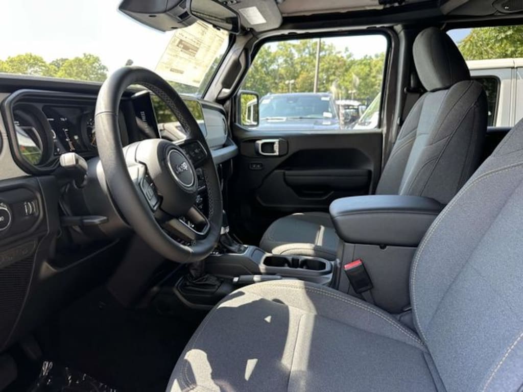 New 2026 Jeep Wrangler 4-DOOR SPORT S Sport Utility