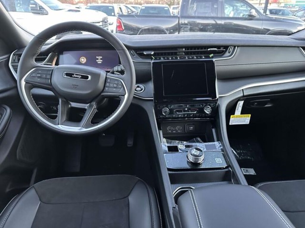 New 2025 Jeep Grand Cherokee ALTITUDE X 4X4 Sport Utility