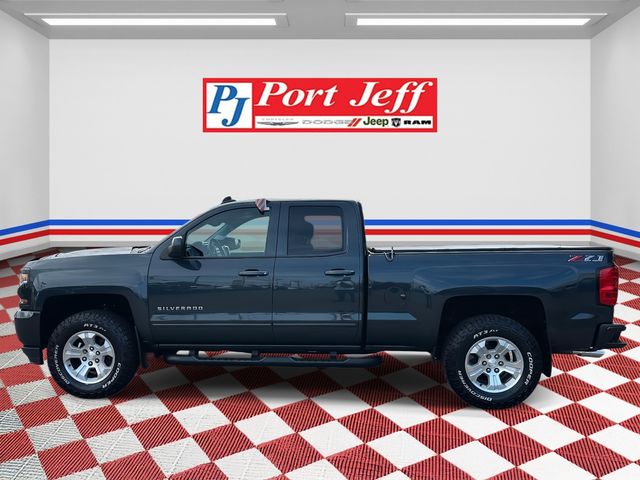 2018 Chevrolet Silverado 1500 LT photo 2