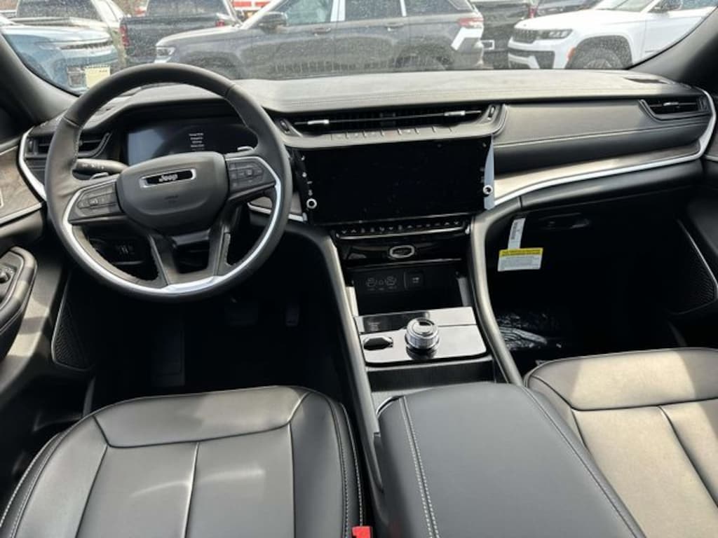 New 2026 Jeep Grand Cherokee LIMITED 4X4 Sport Utility