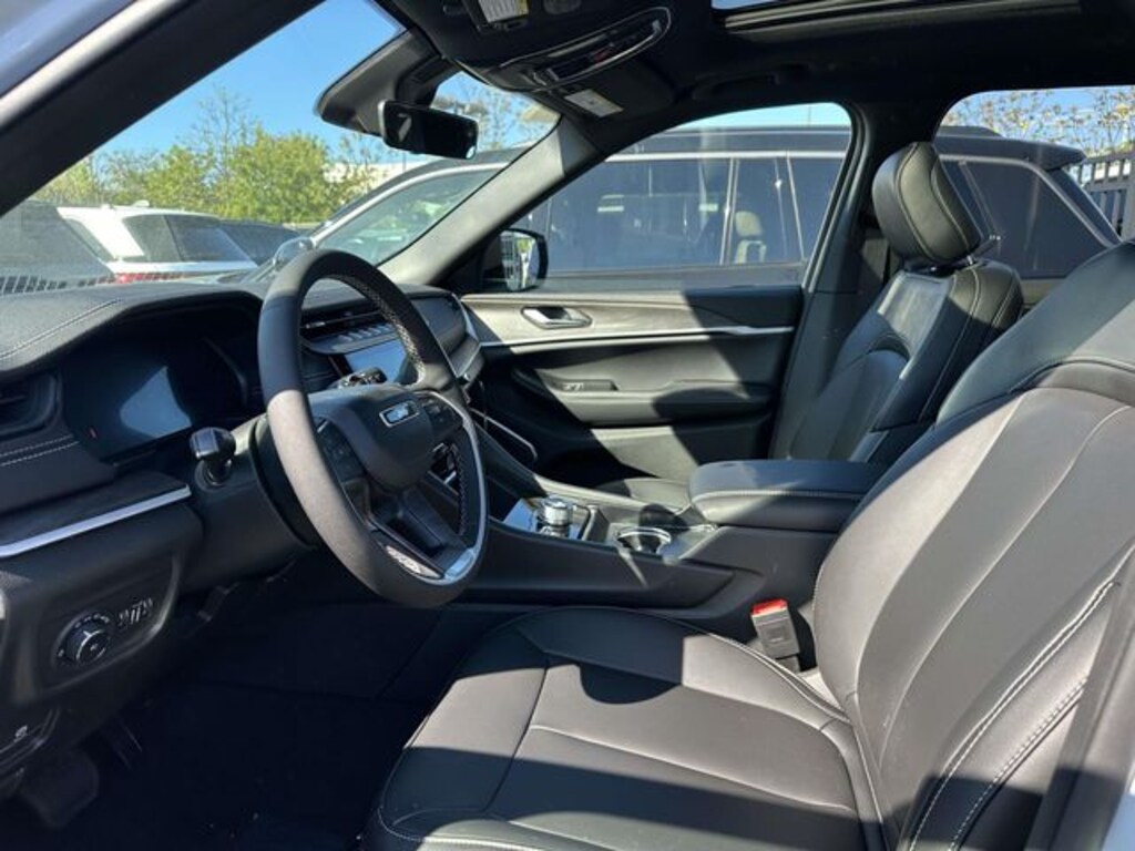 New 2026 Jeep Grand Cherokee L LIMITED 4X4 Sport Utility