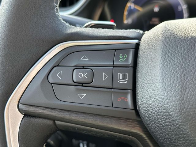 2025 Jeep Grand Cherokee Altitude X photo 4
