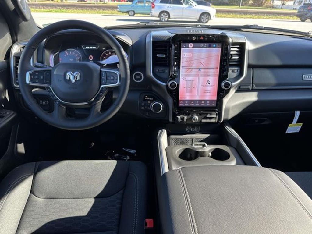 New 2026 Ram 1500 BIG HORN CREW CAB 4X4 5'7 BOX Pickup